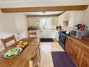 Photo 19- click for photo gallery